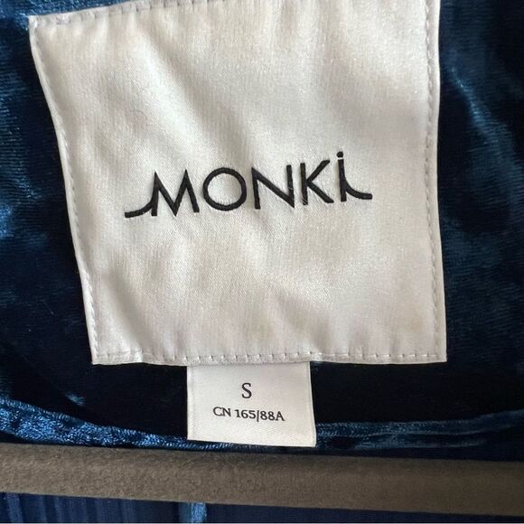 MONKI Velvet Blue Blazer Jacket - Picture 2 of 9